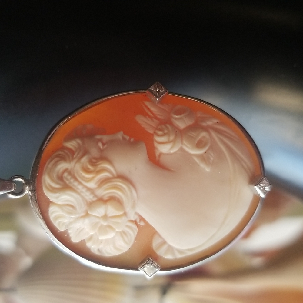 Cameo Pendant with Diamonds *